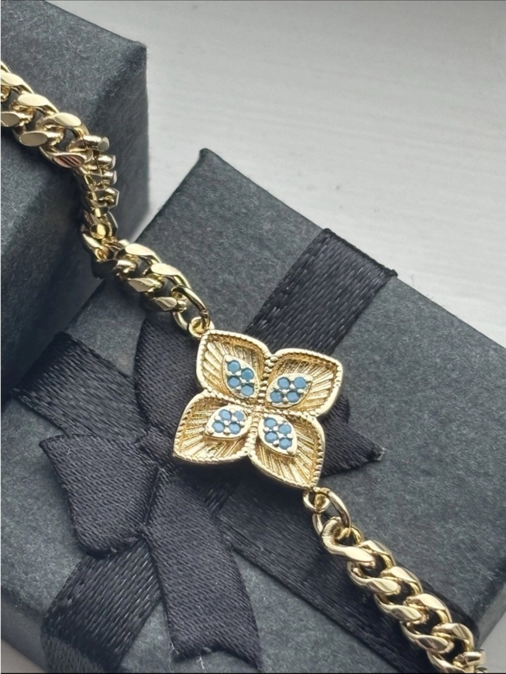 Gold Plated Floral Bracelet Blue Stone Flower Charm Chain Bracelet Dainty Chic